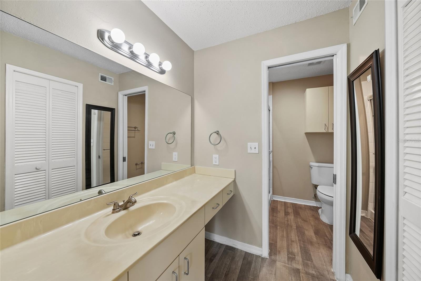 SAVANNAH TRACE I A CONDOMIN - Residential