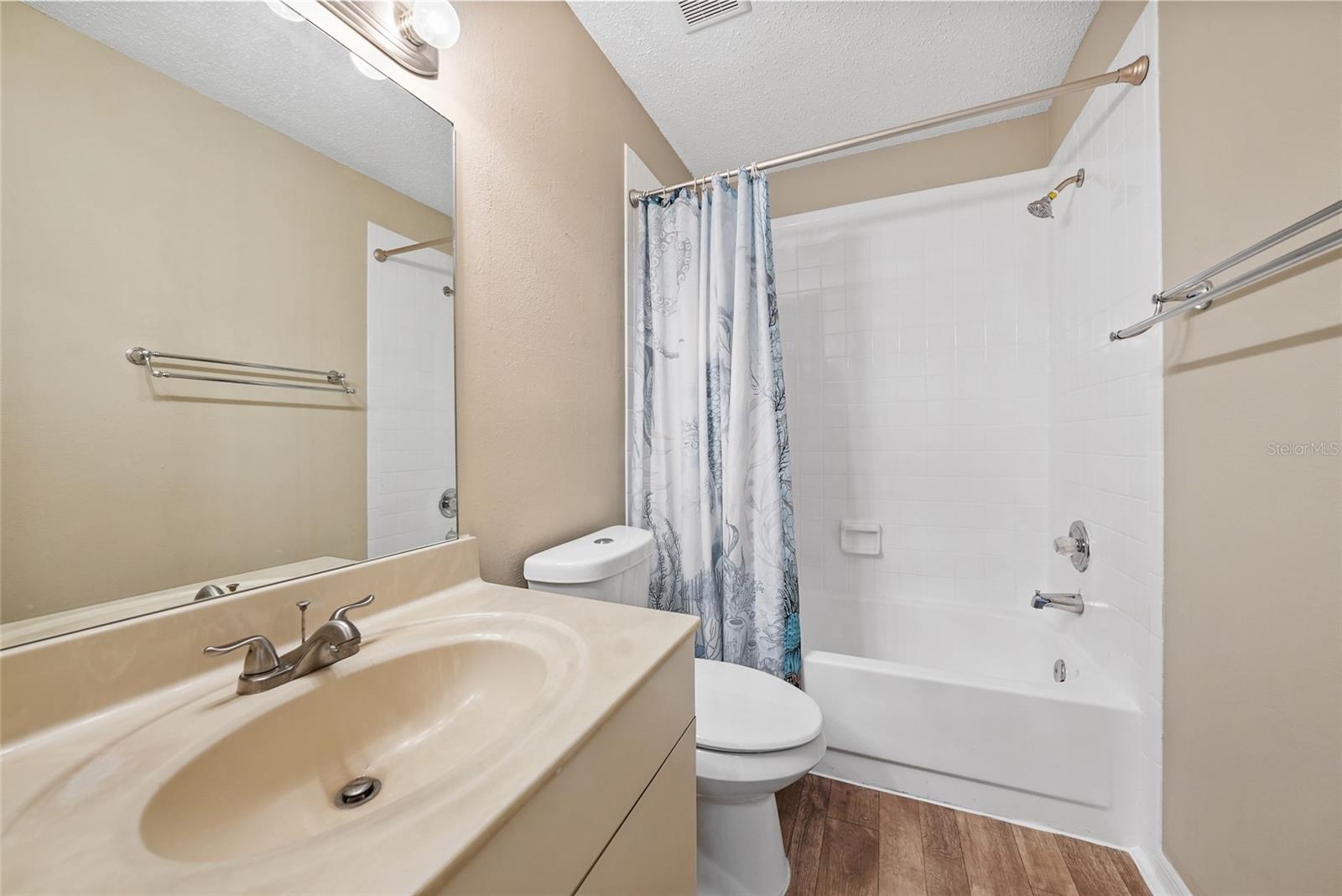 SAVANNAH TRACE I A CONDOMIN - Residential