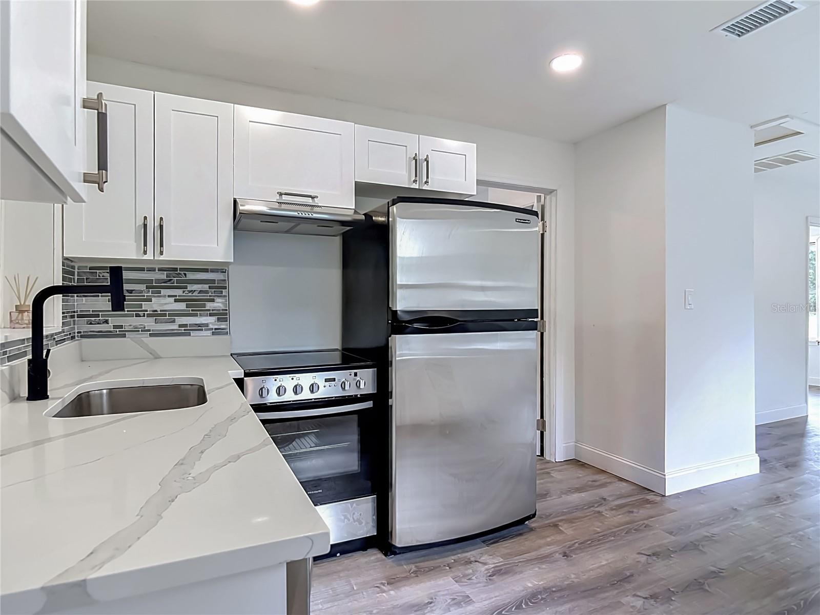 WEST END DAYTONA - Residential Lease