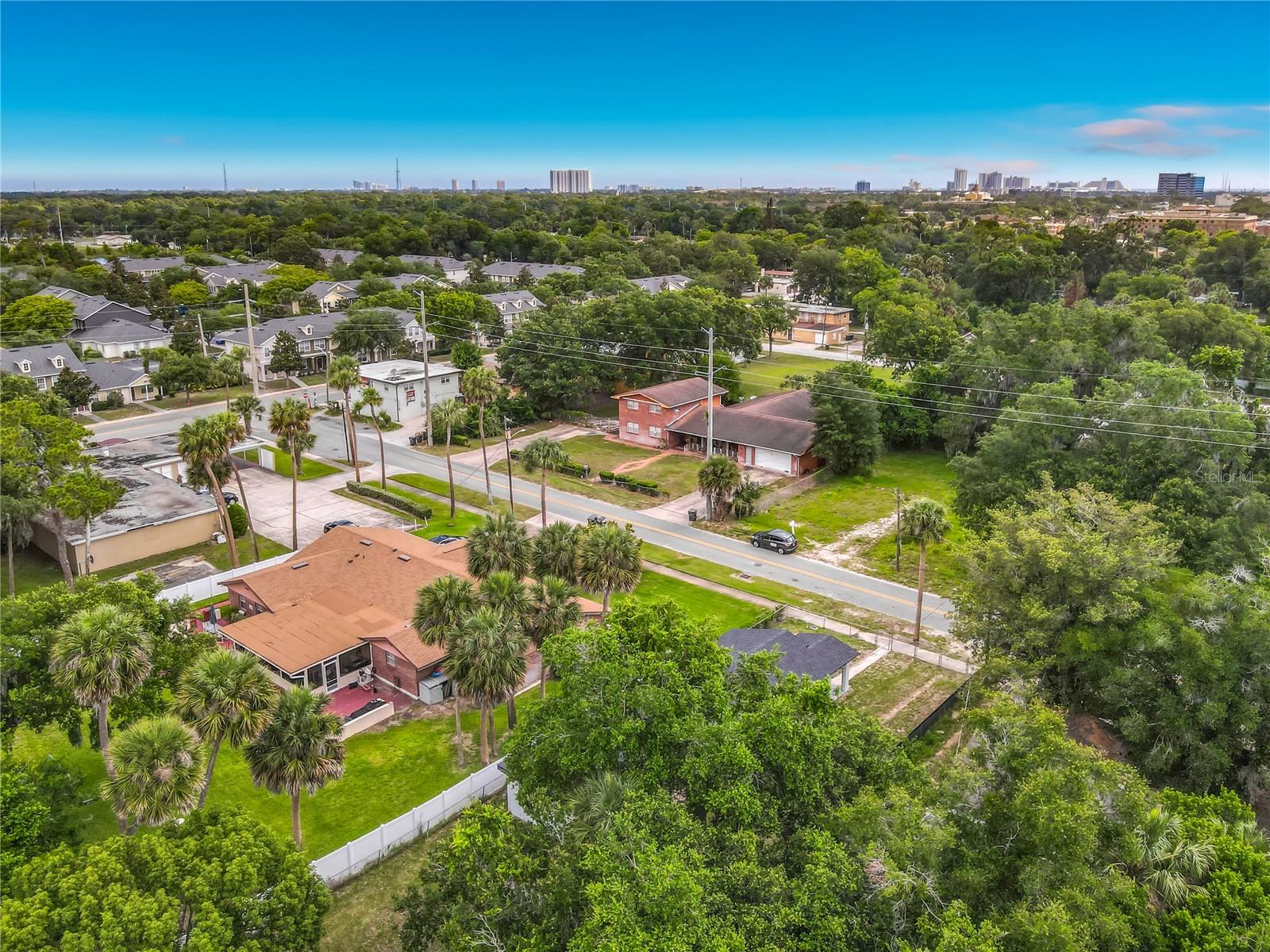 WEST END DAYTONA - Residential Lease