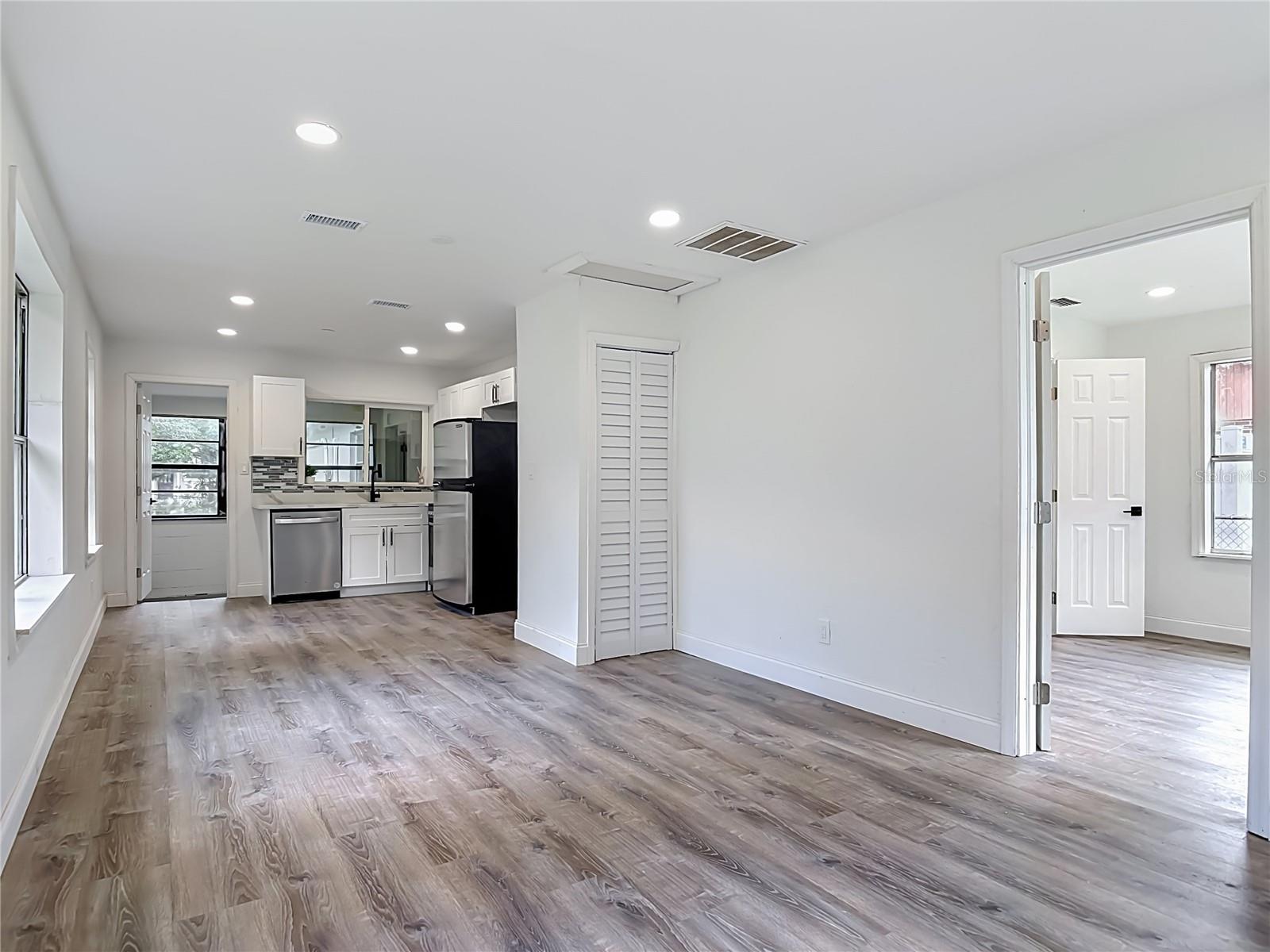 WEST END DAYTONA - Residential Lease