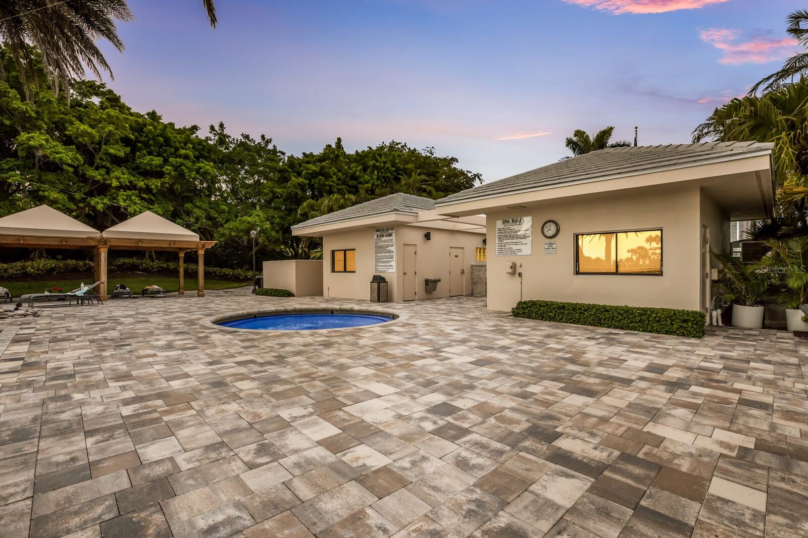 L AMBIANCE AT LONGBOAT KEY CLUB PH 01 - Residential