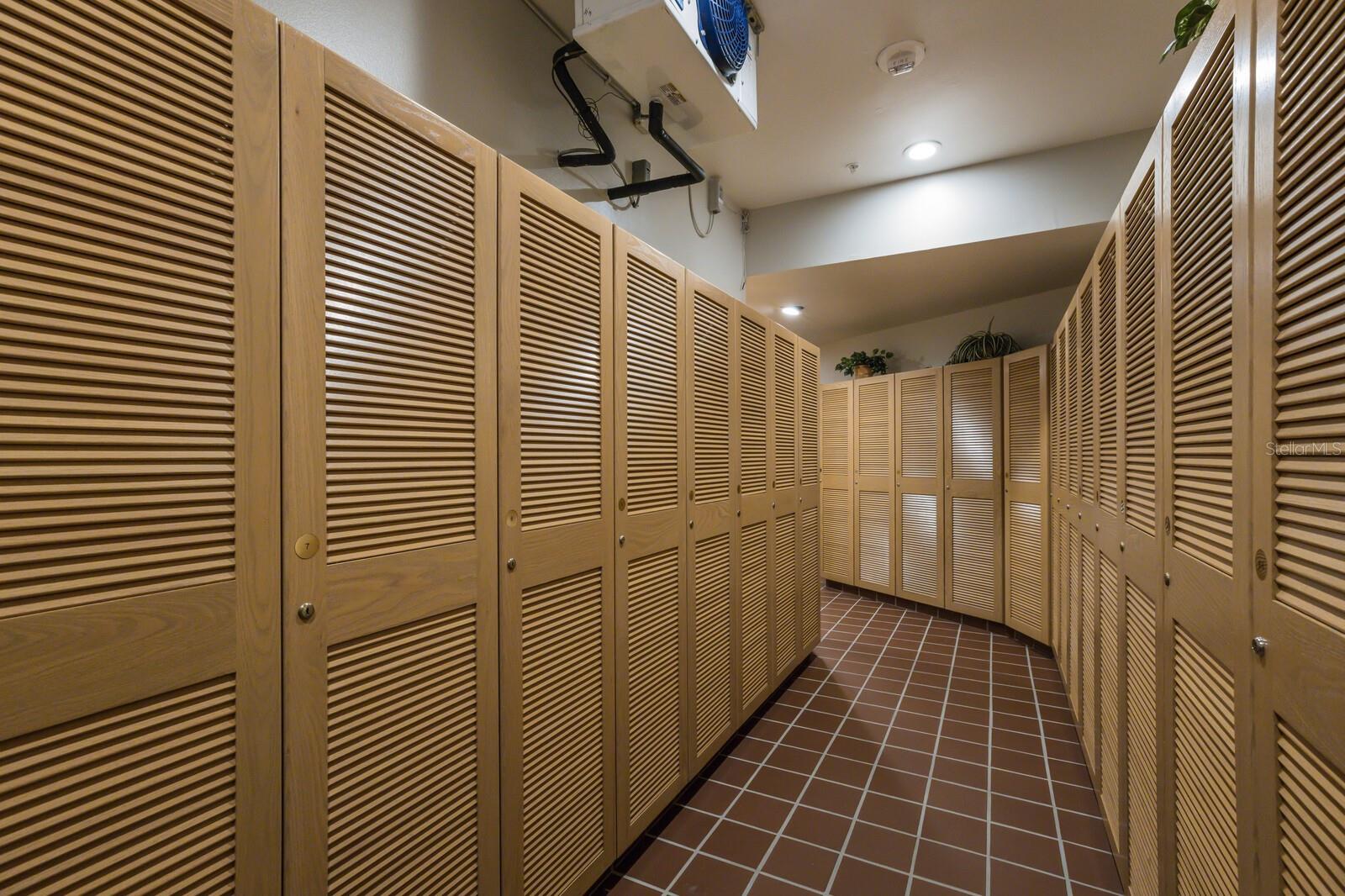 L AMBIANCE AT LONGBOAT KEY CLUB PH 01 - Residential