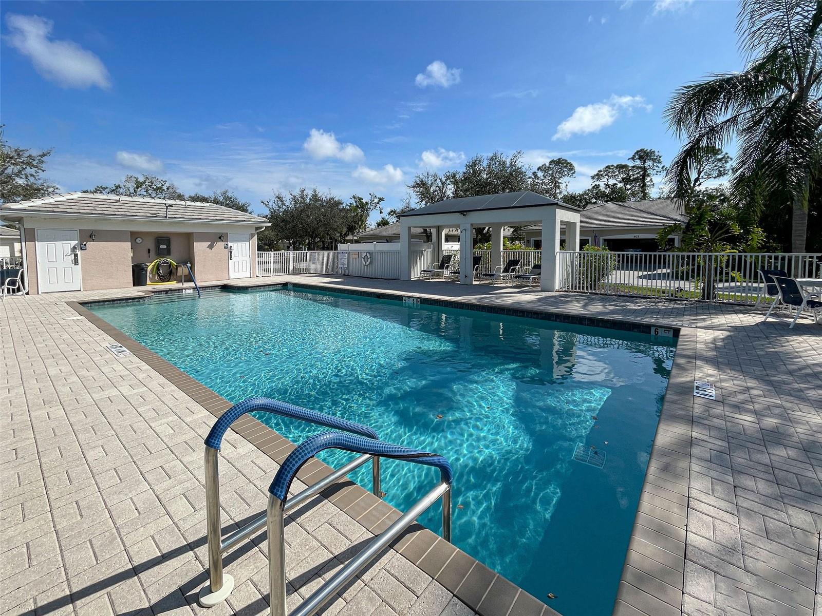 WEST LAKE GARDENS ST ANDREWS PARK - Residential