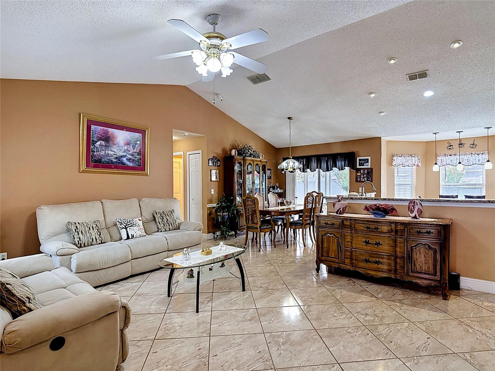 PEBBLE POINTE UNIT 2 - Residential