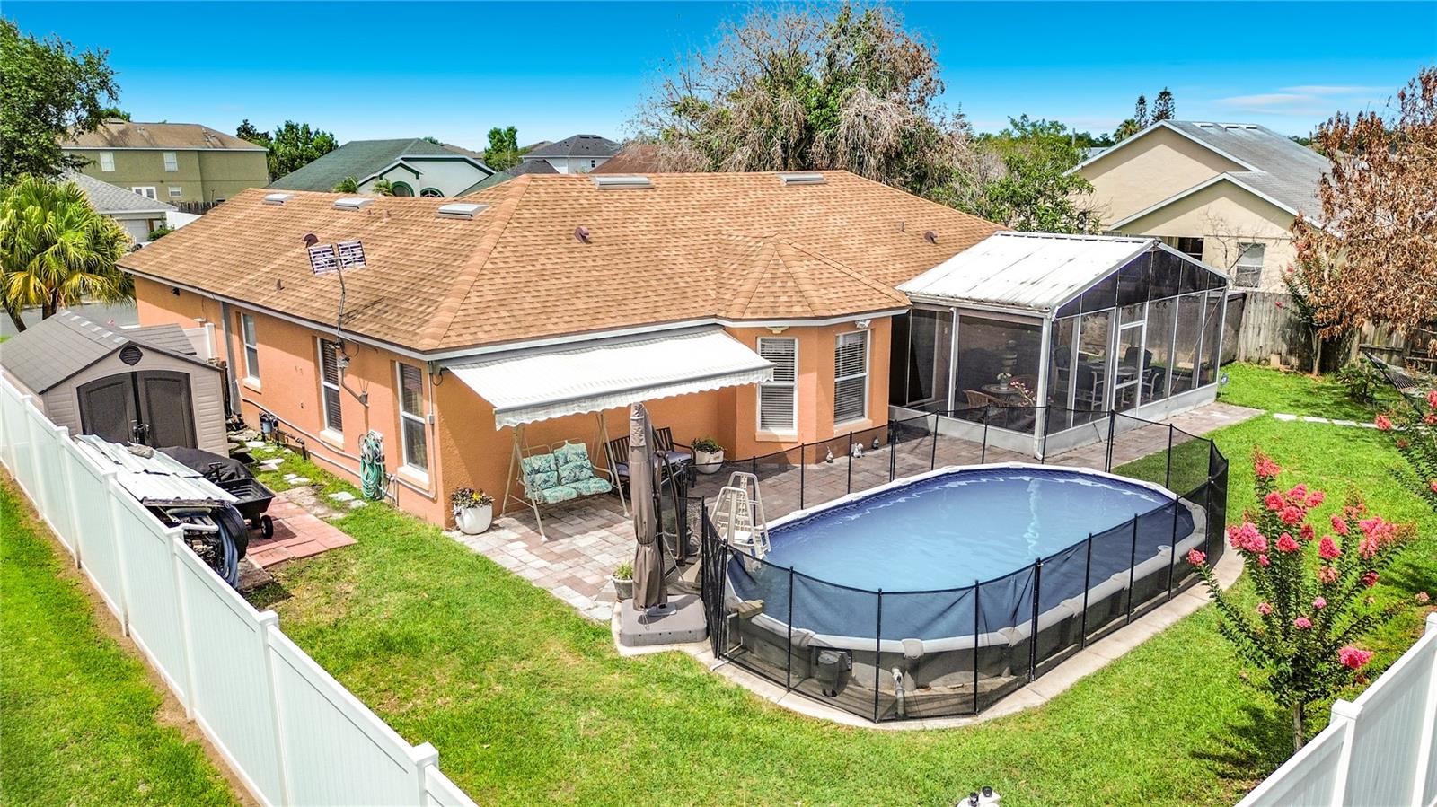 PEBBLE POINTE UNIT 2 - Residential