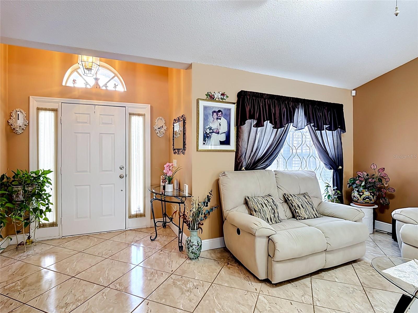PEBBLE POINTE UNIT 2 - Residential