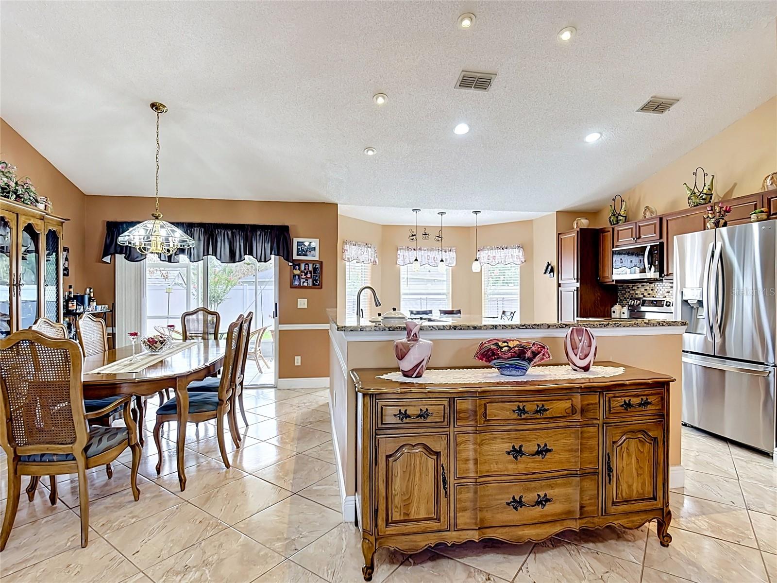 PEBBLE POINTE UNIT 2 - Residential