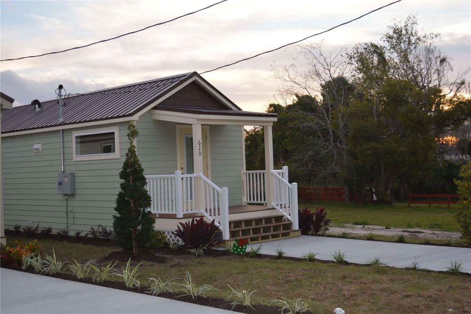 MILTON SQUARE - Residential