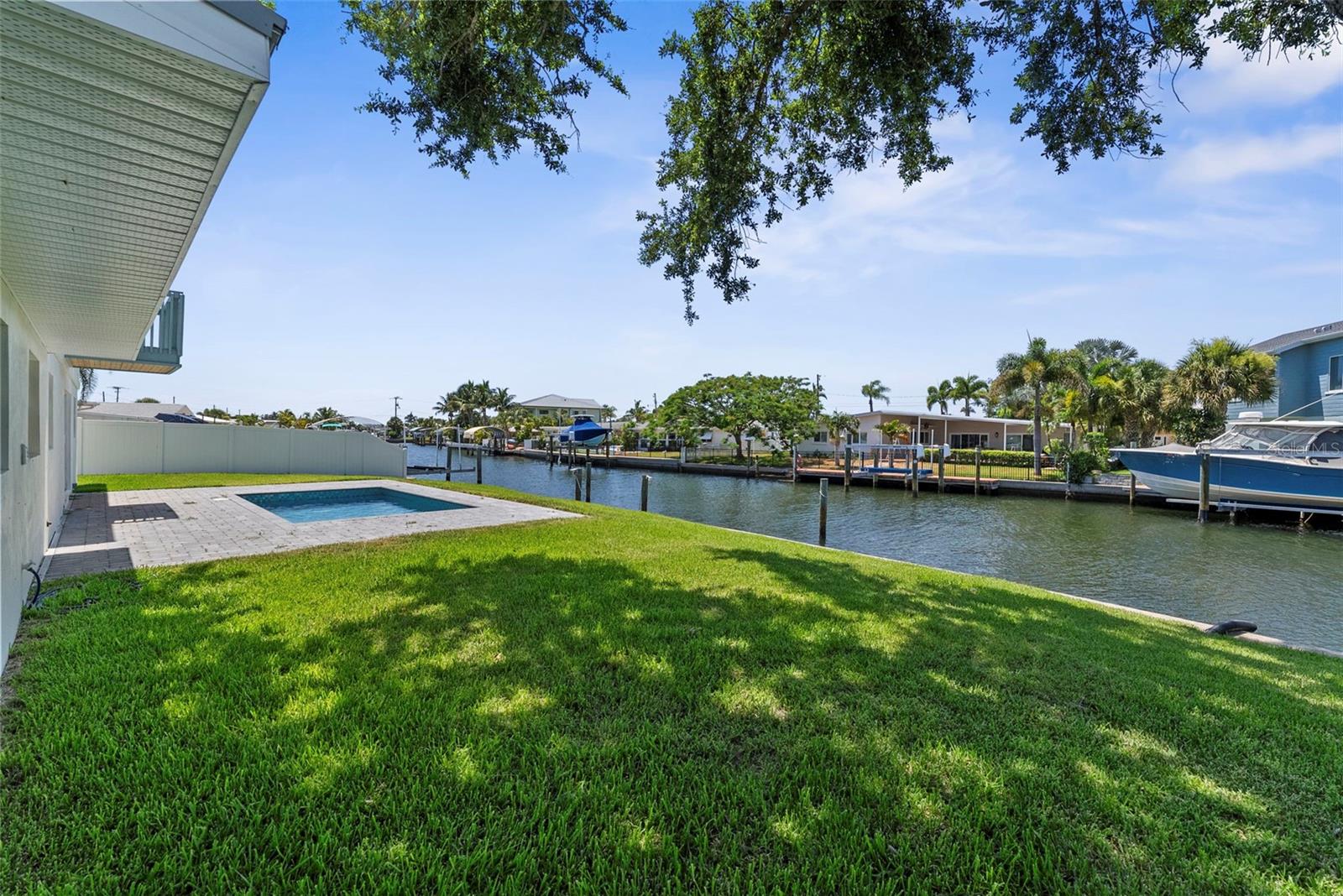 FLAMINGO CAY FIRST UNIT - Residential