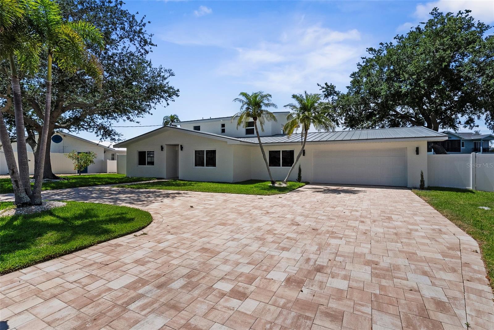 FLAMINGO CAY FIRST UNIT - Residential
