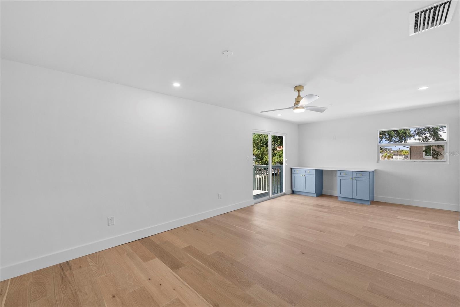 FLAMINGO CAY FIRST UNIT - Residential