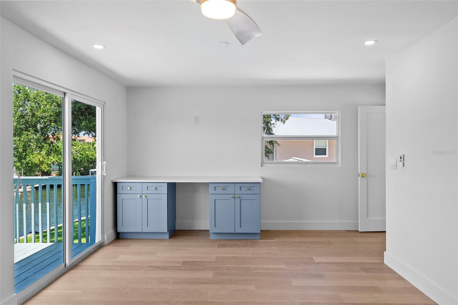 FLAMINGO CAY FIRST UNIT - Residential
