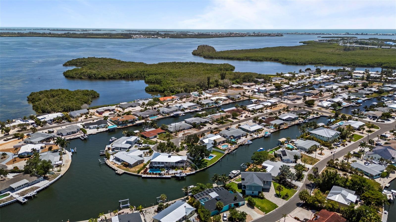 FLAMINGO CAY FIRST UNIT - Residential