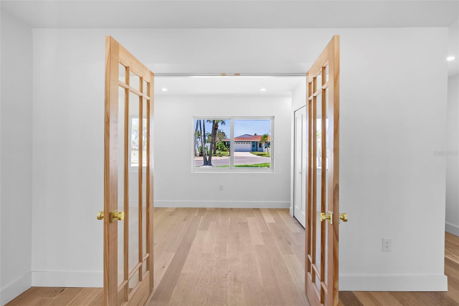 FLAMINGO CAY FIRST UNIT - Residential