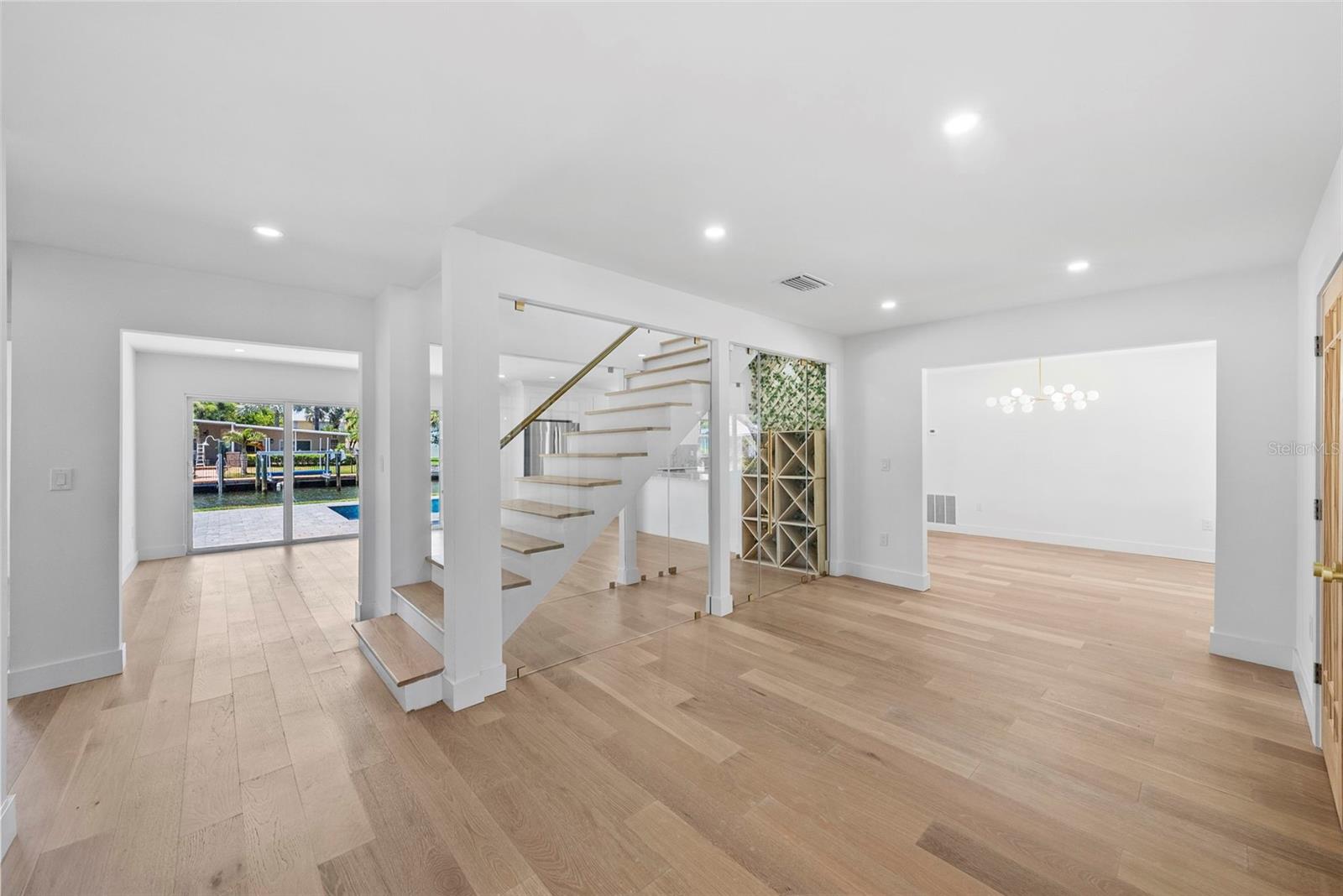 FLAMINGO CAY FIRST UNIT - Residential