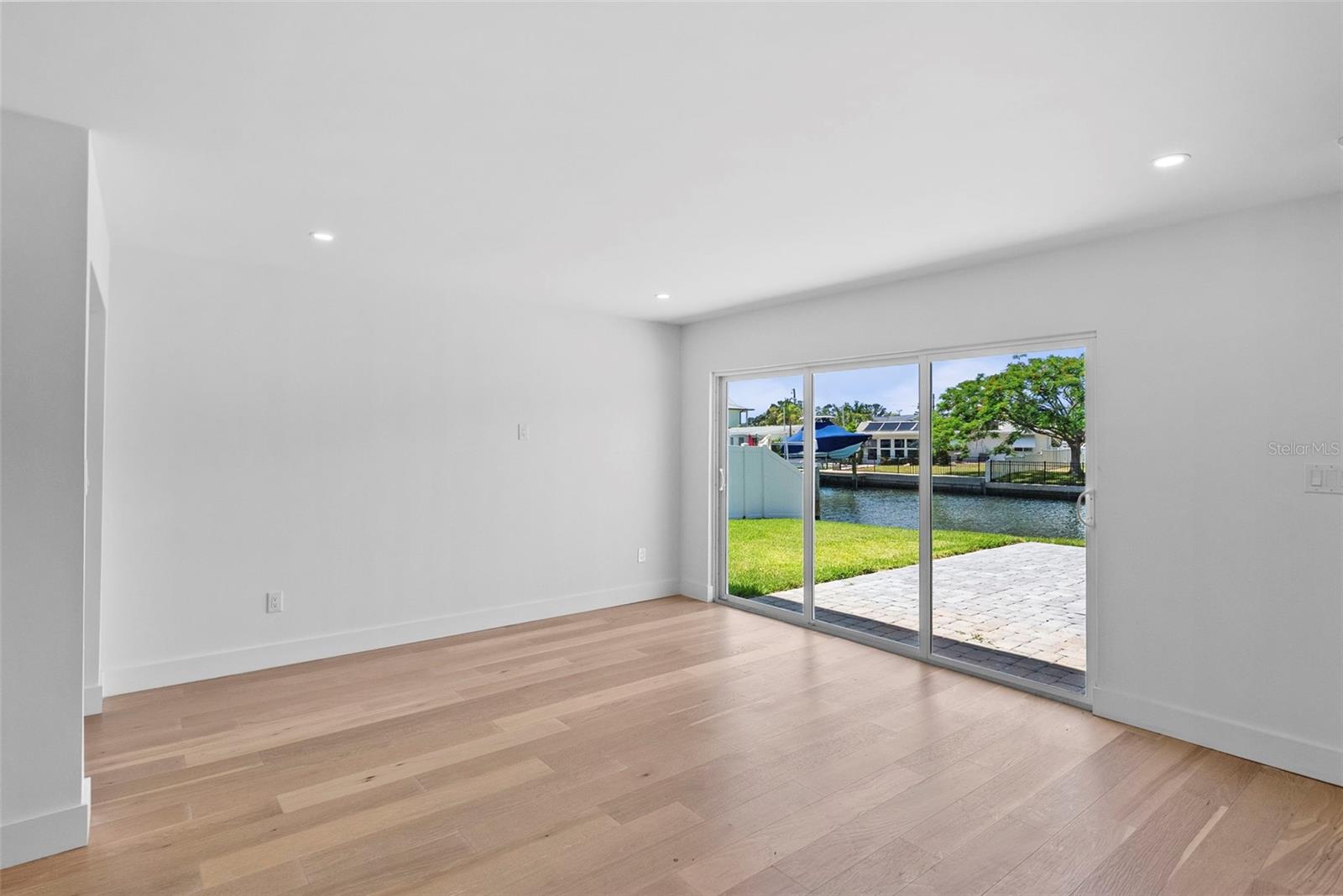 FLAMINGO CAY FIRST UNIT - Residential