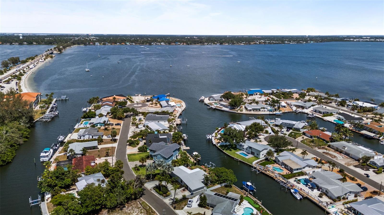 FLAMINGO CAY FIRST UNIT - Residential