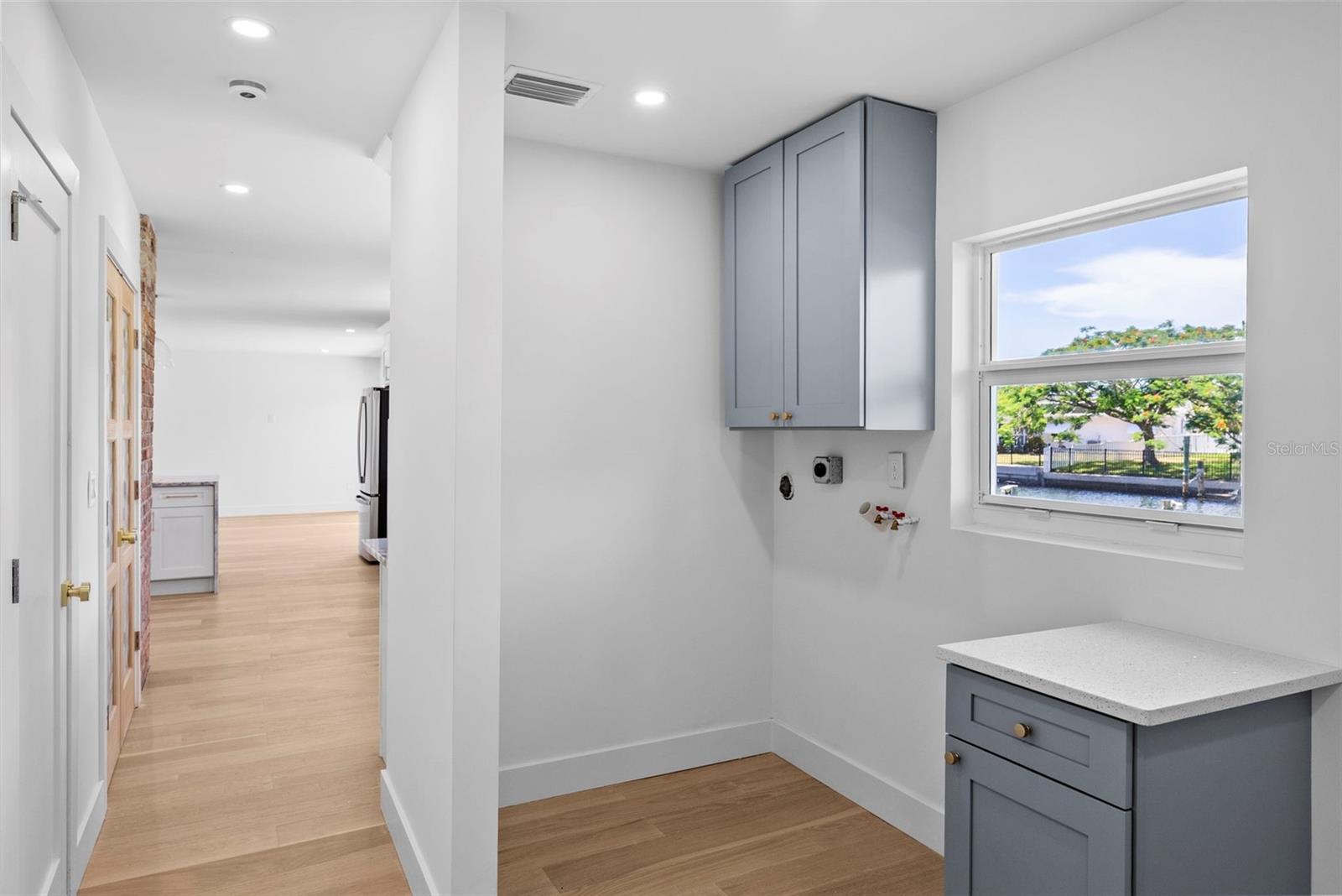 FLAMINGO CAY FIRST UNIT - Residential