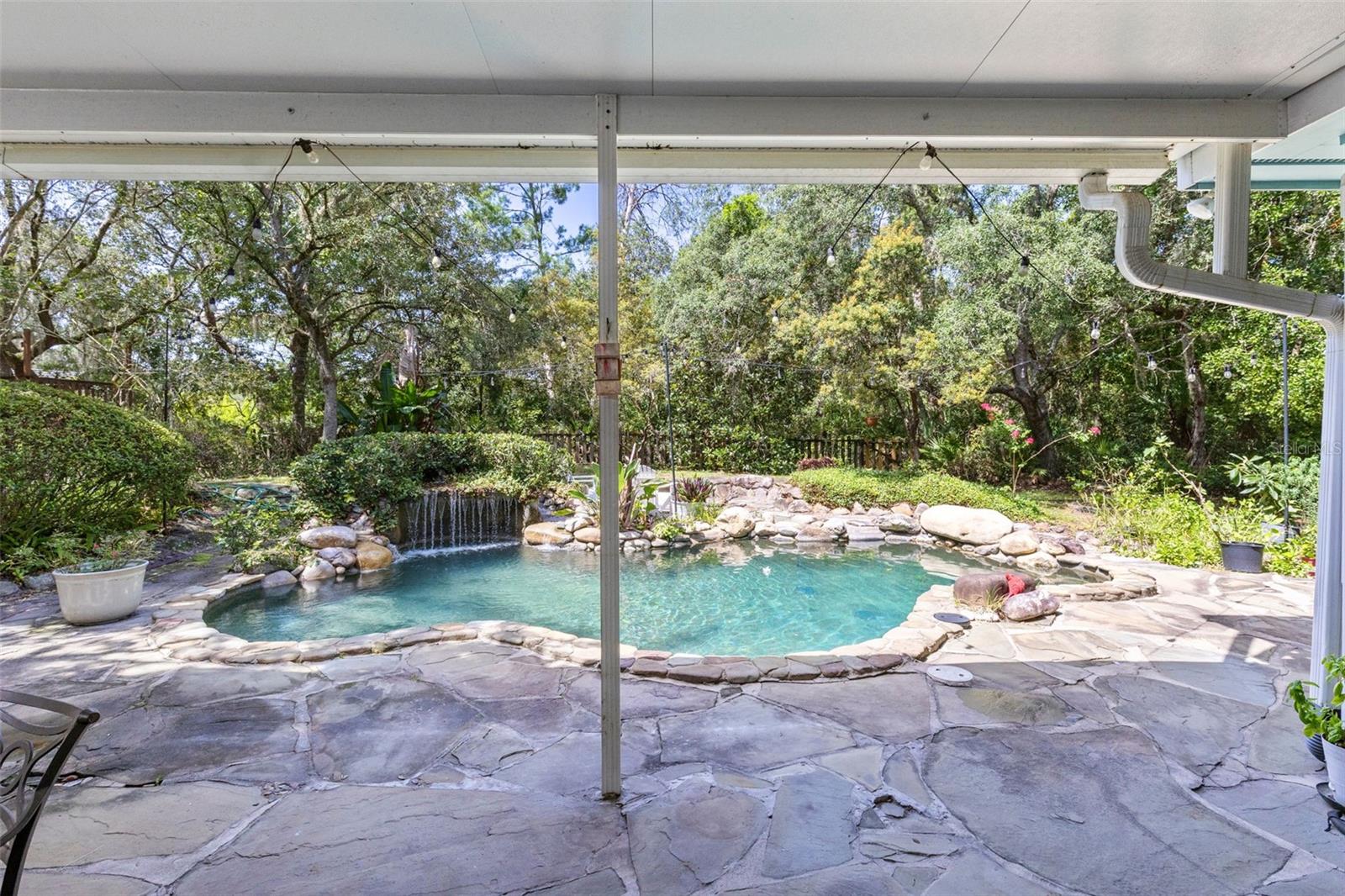 HANOVER WOODS - Residential