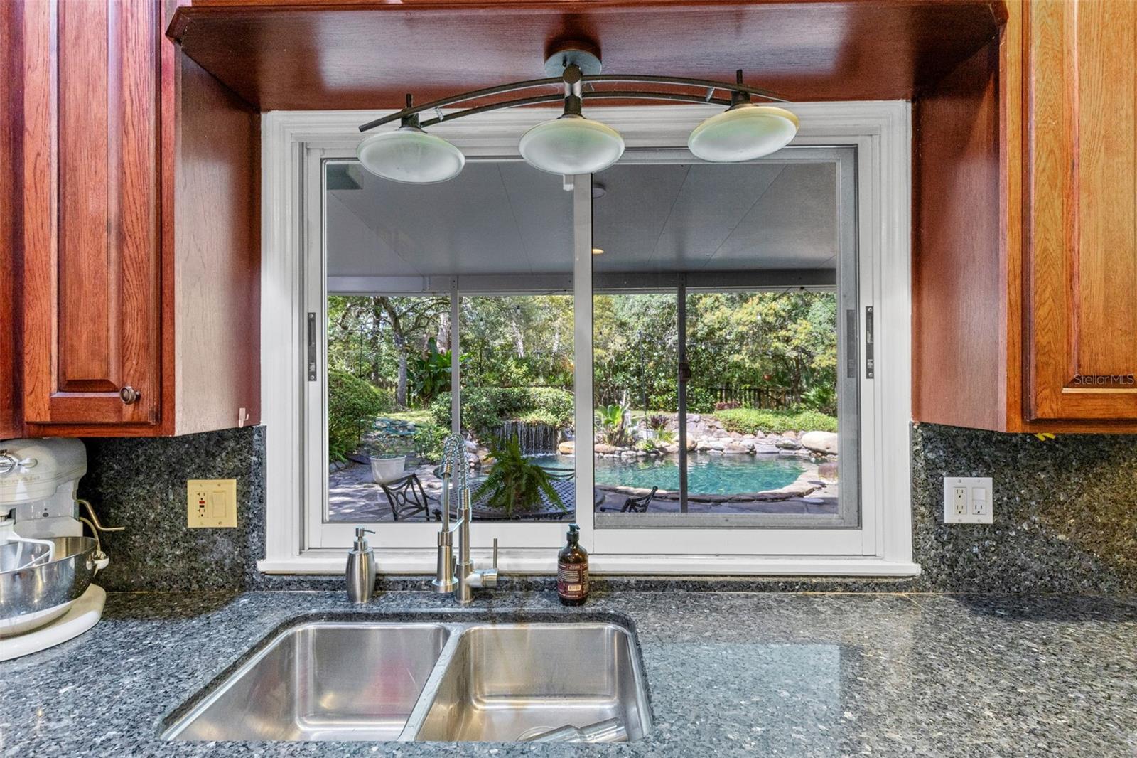 HANOVER WOODS - Residential