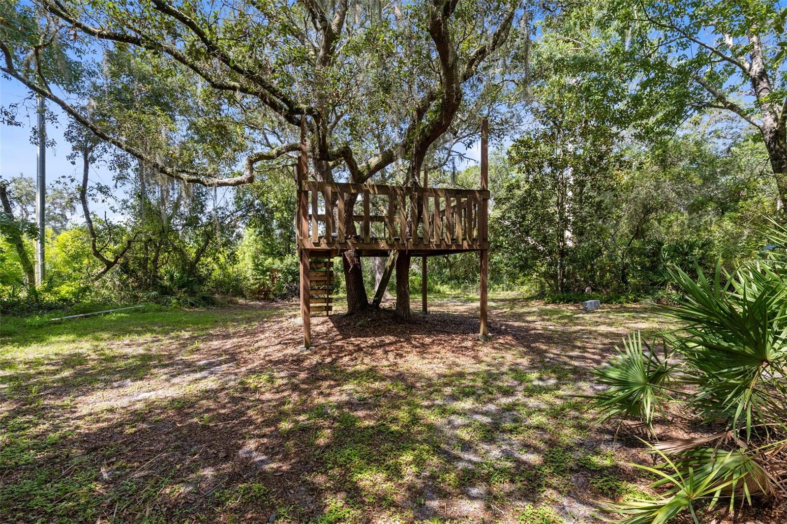 HANOVER WOODS - Residential