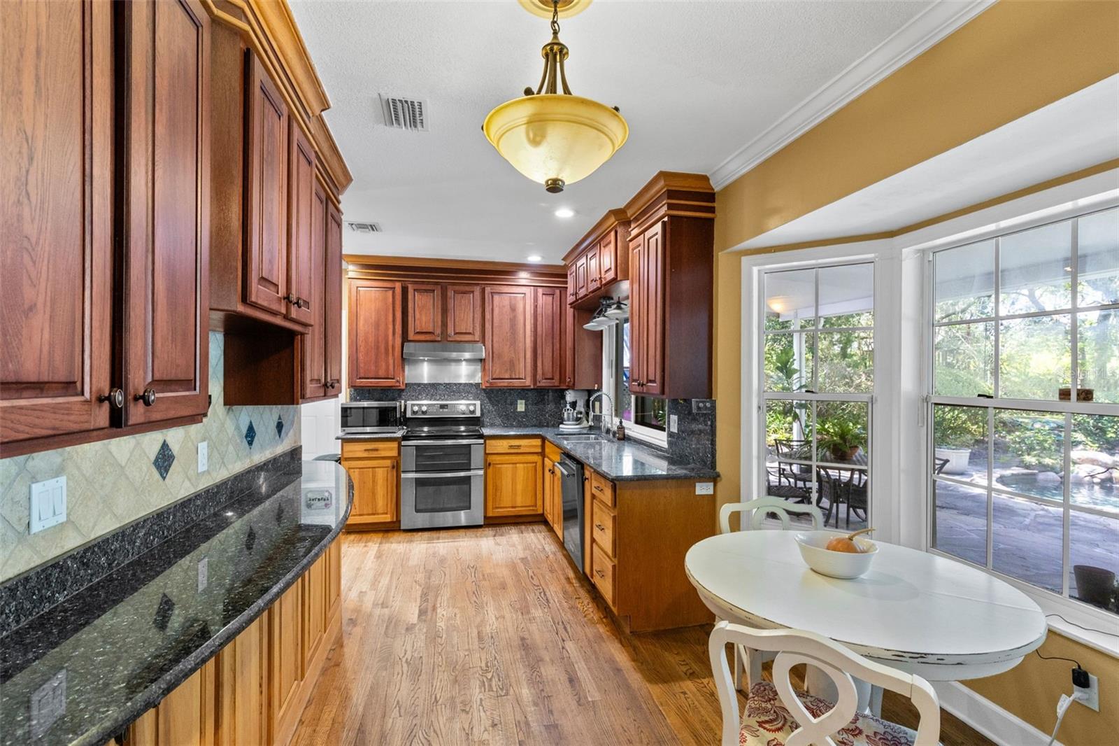 HANOVER WOODS - Residential