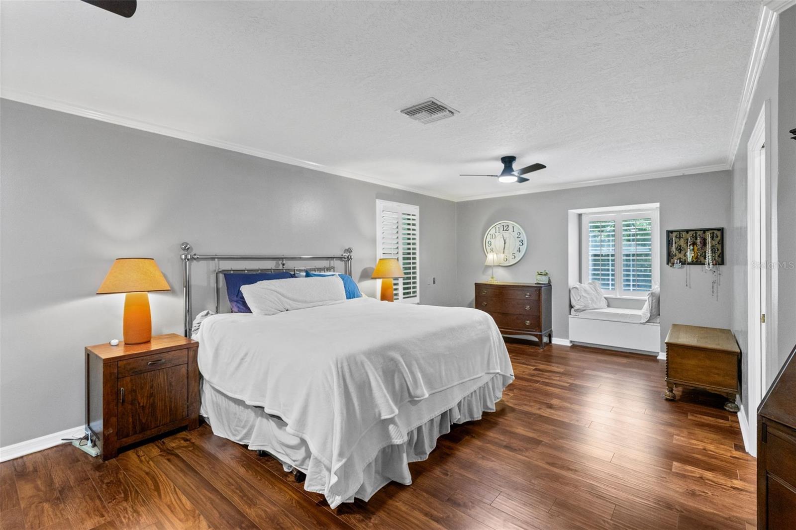 HANOVER WOODS - Residential
