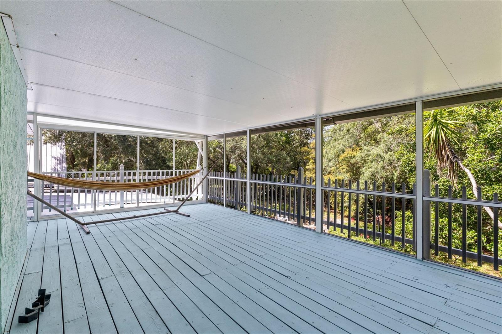 HANOVER WOODS - Residential