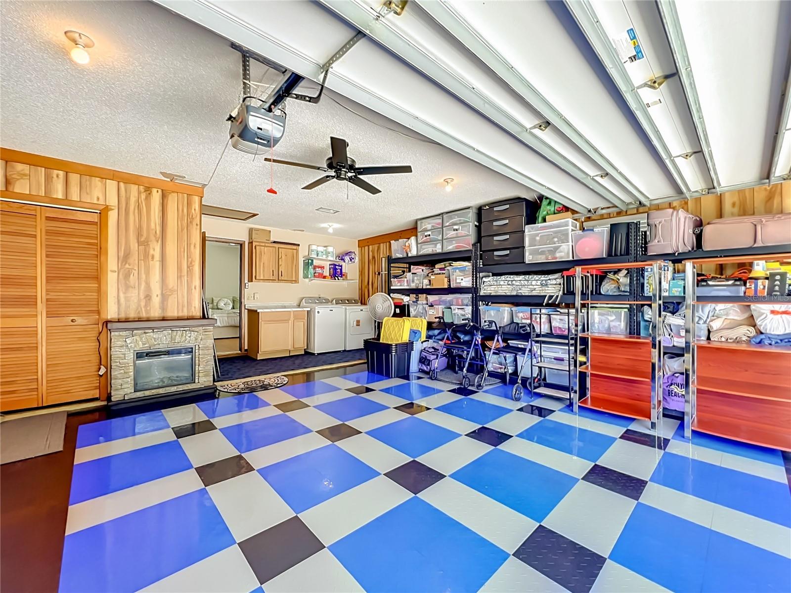 GARDEN LAKE ESTATES UNIT 2 - Residential