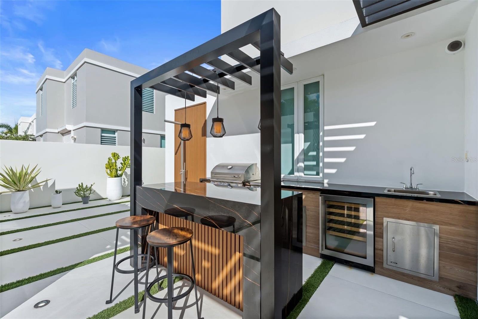 PASEO LOS CORALES II - Residential