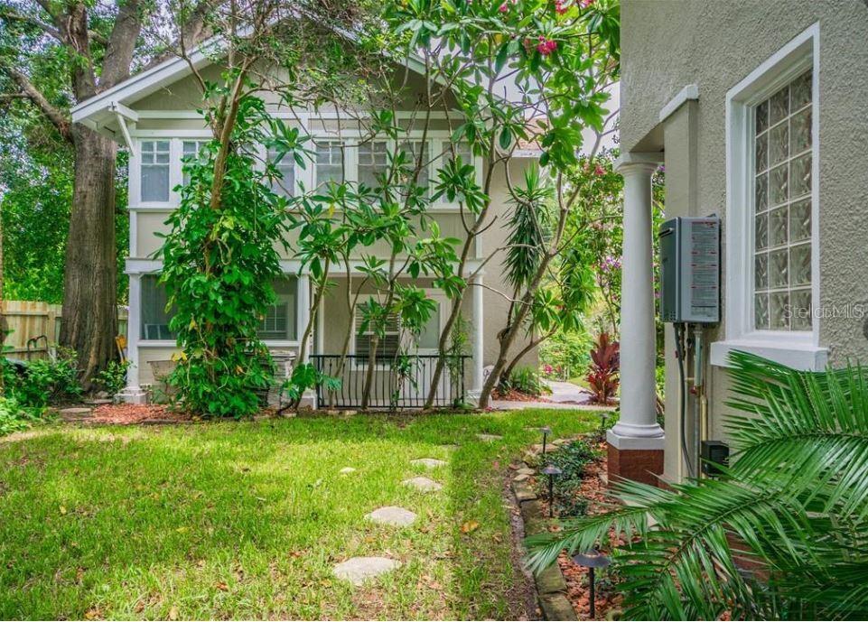 HANNAS SUB - Residential Lease