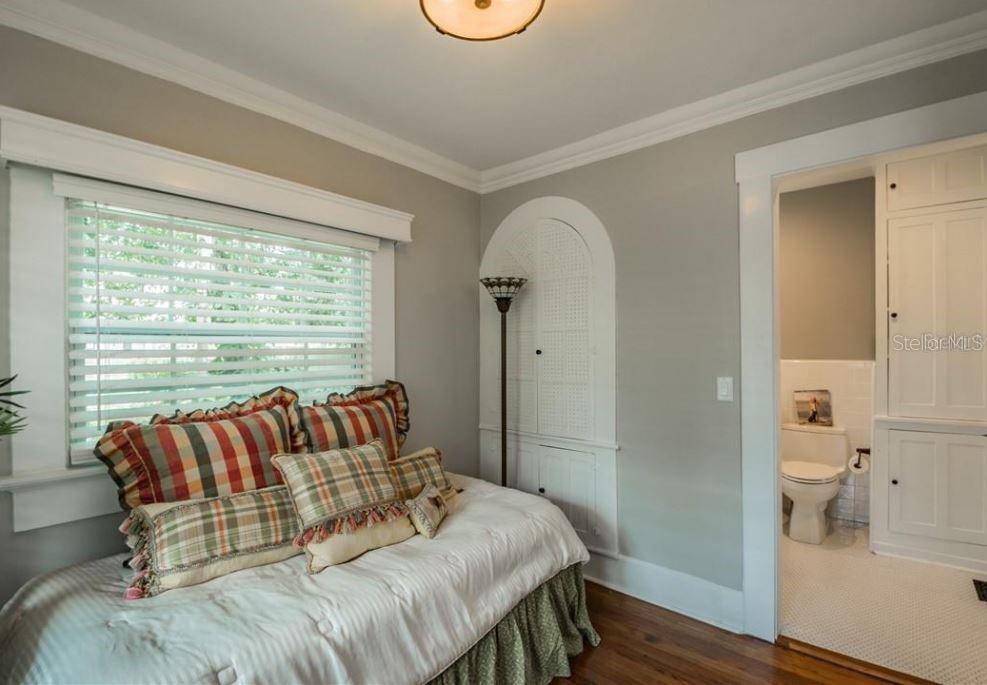 HANNAS SUB - Residential Lease