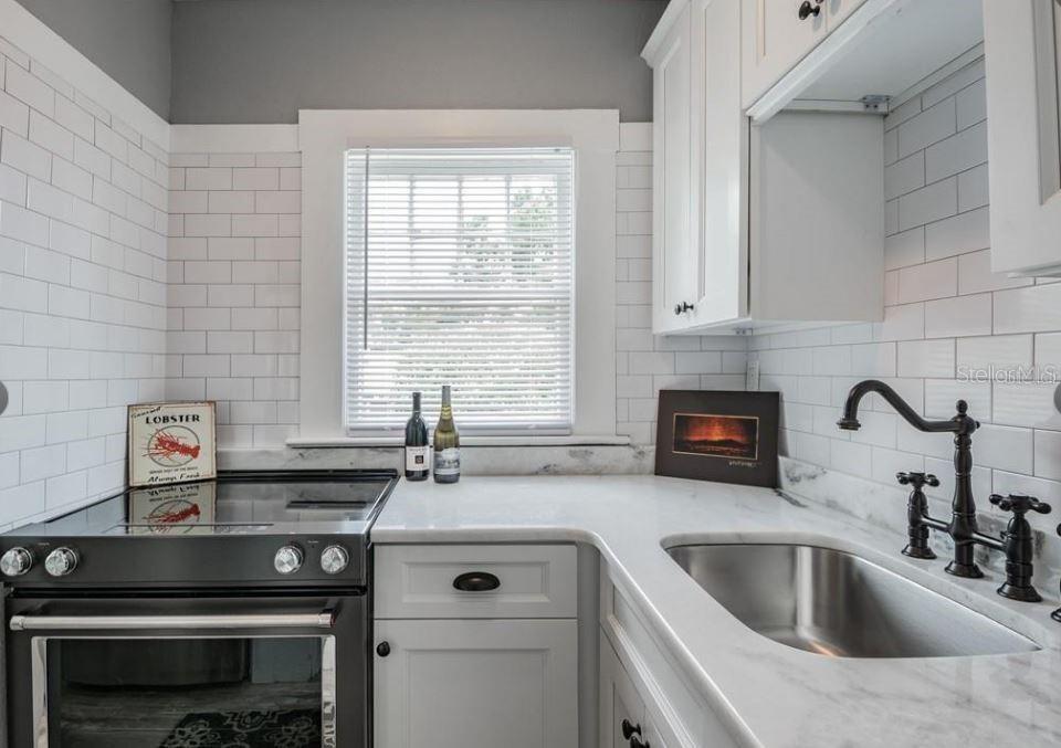HANNAS SUB - Residential Lease