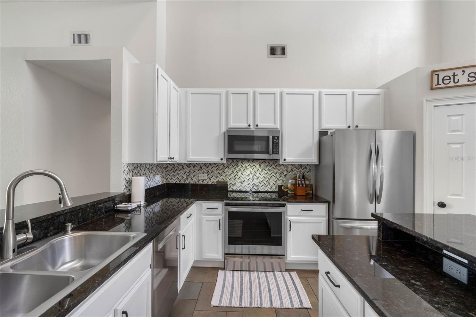 ARBOR LAKES PH 3B - Residential