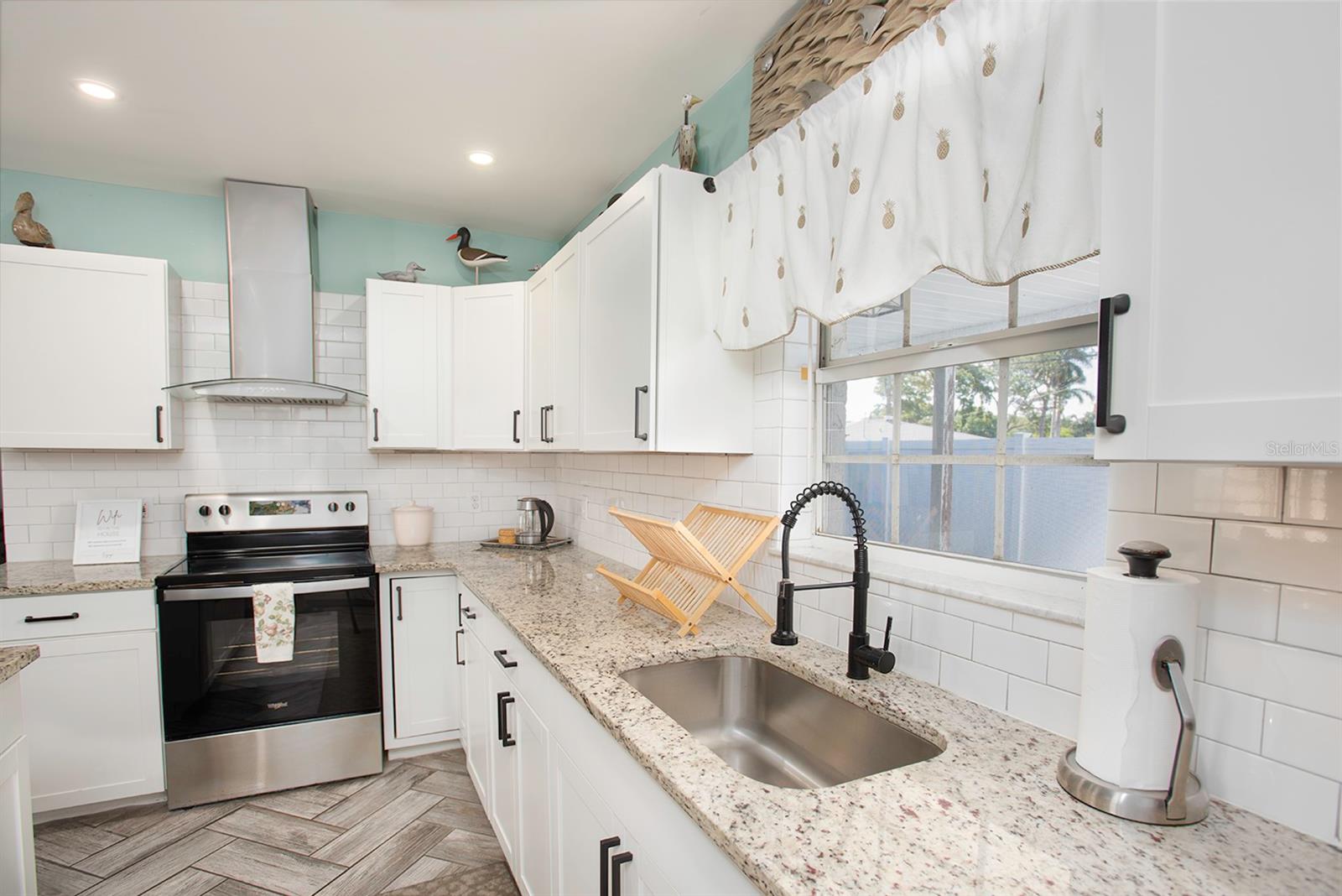 KENILWORTH - Residential
