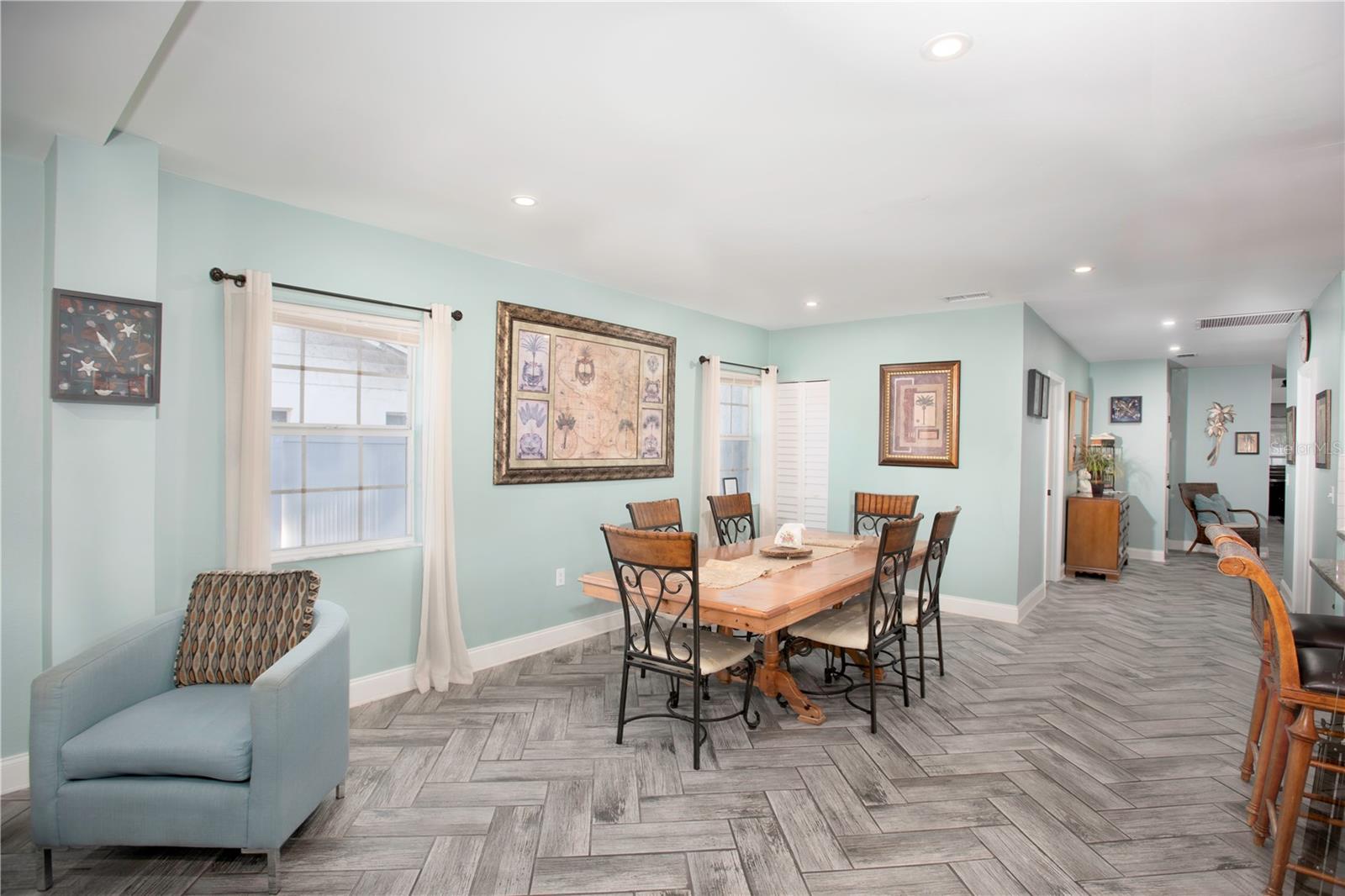 KENILWORTH - Residential