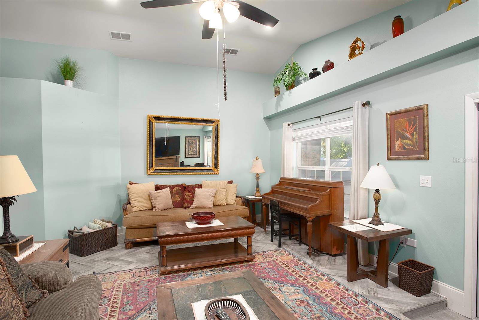 KENILWORTH - Residential