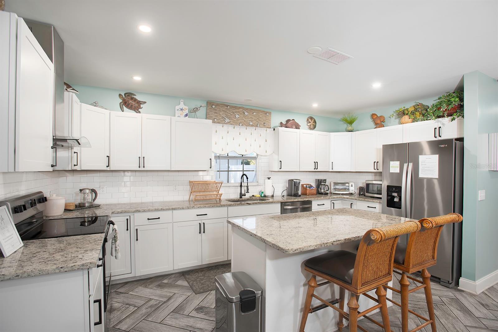 KENILWORTH - Residential