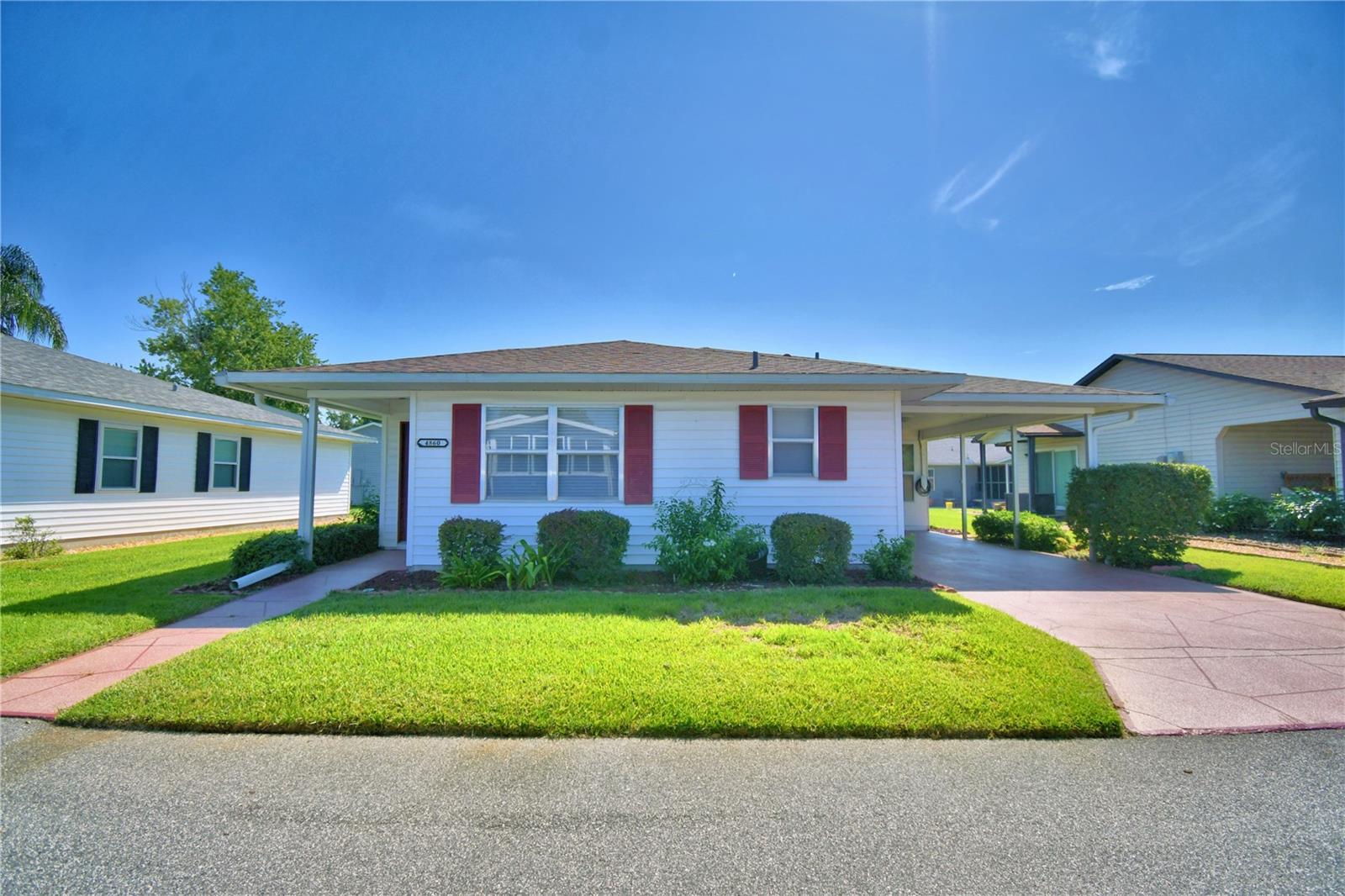 COLONNADES PH 01 - Residential