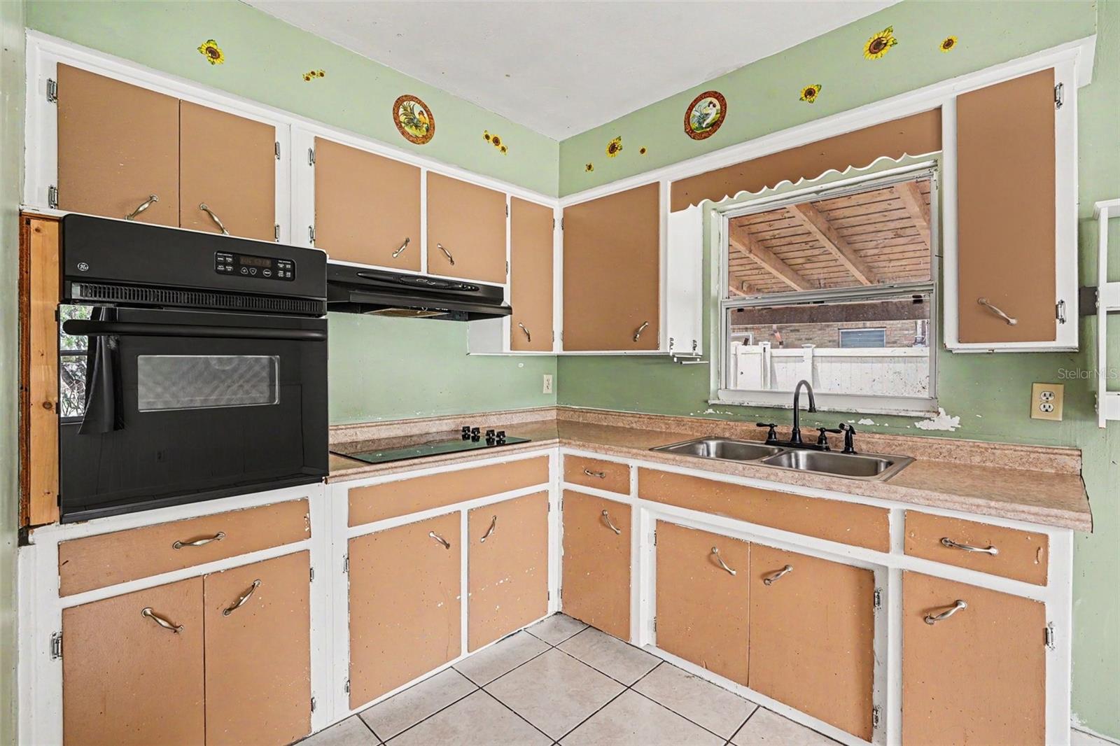 LASSITERS KC RESUBDIVISION - Residential