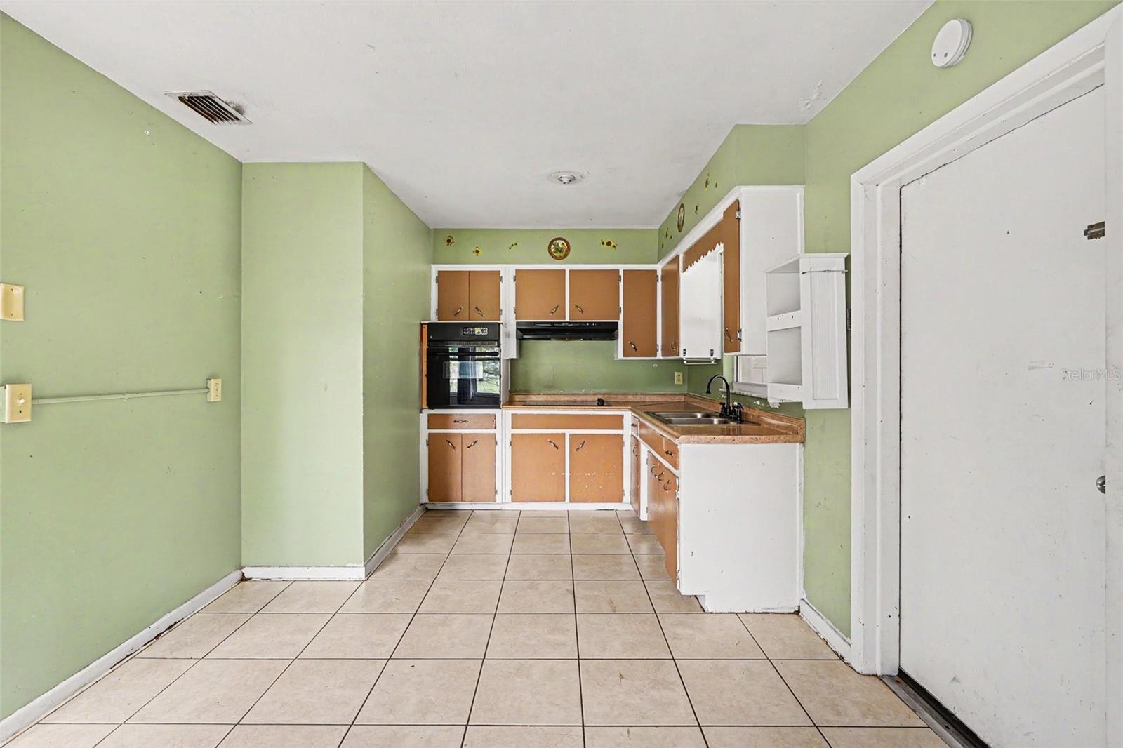 LASSITERS KC RESUBDIVISION - Residential