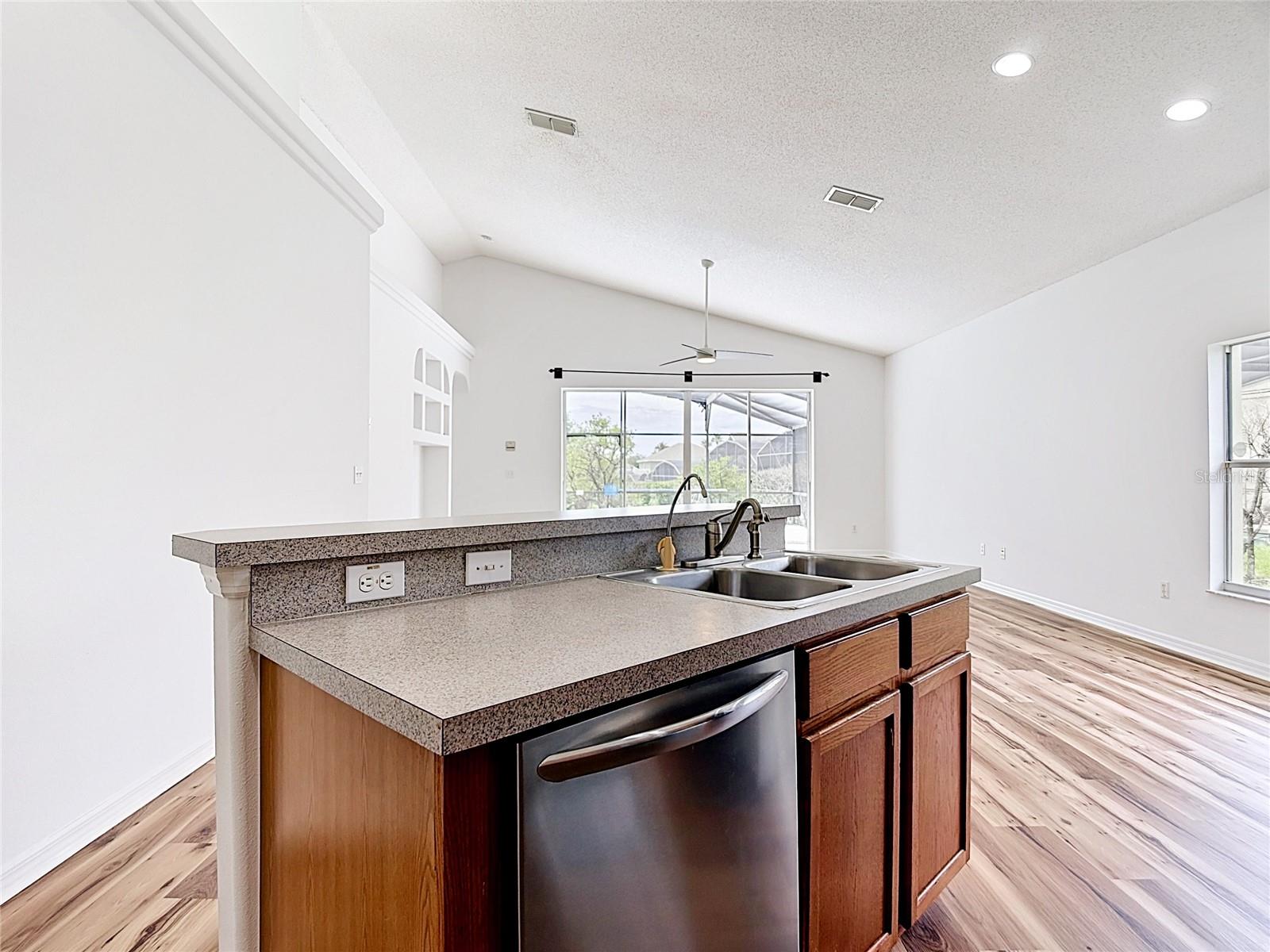 GLENBROOK SUB - Residential