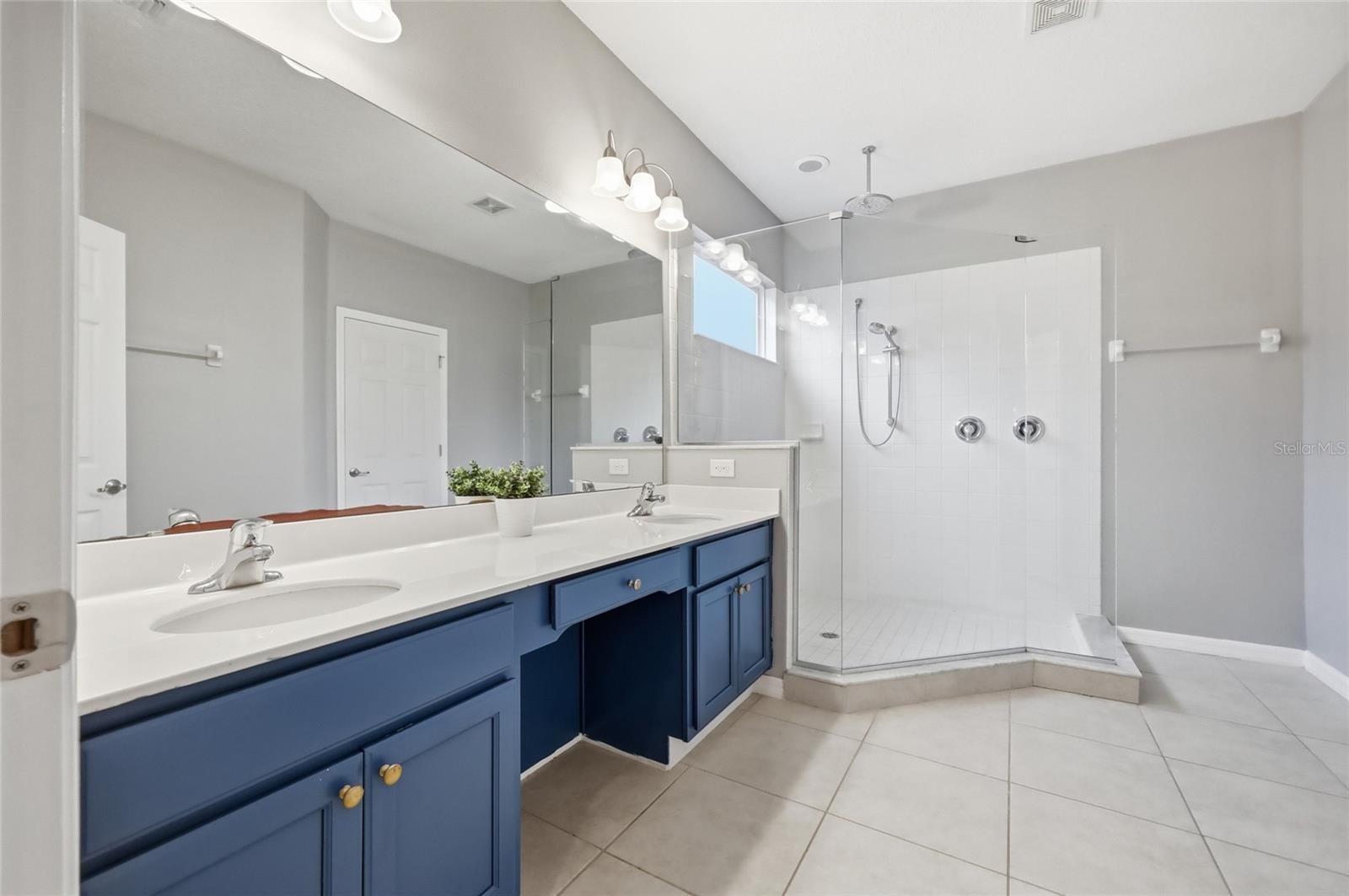VERANDA PALMS PH 2A - Residential