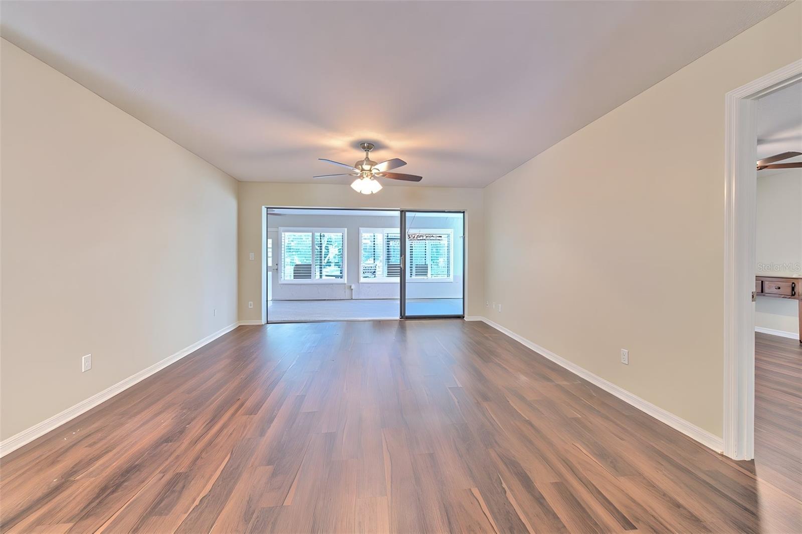 SUN CITY CENTER UNIT 32B - Residential