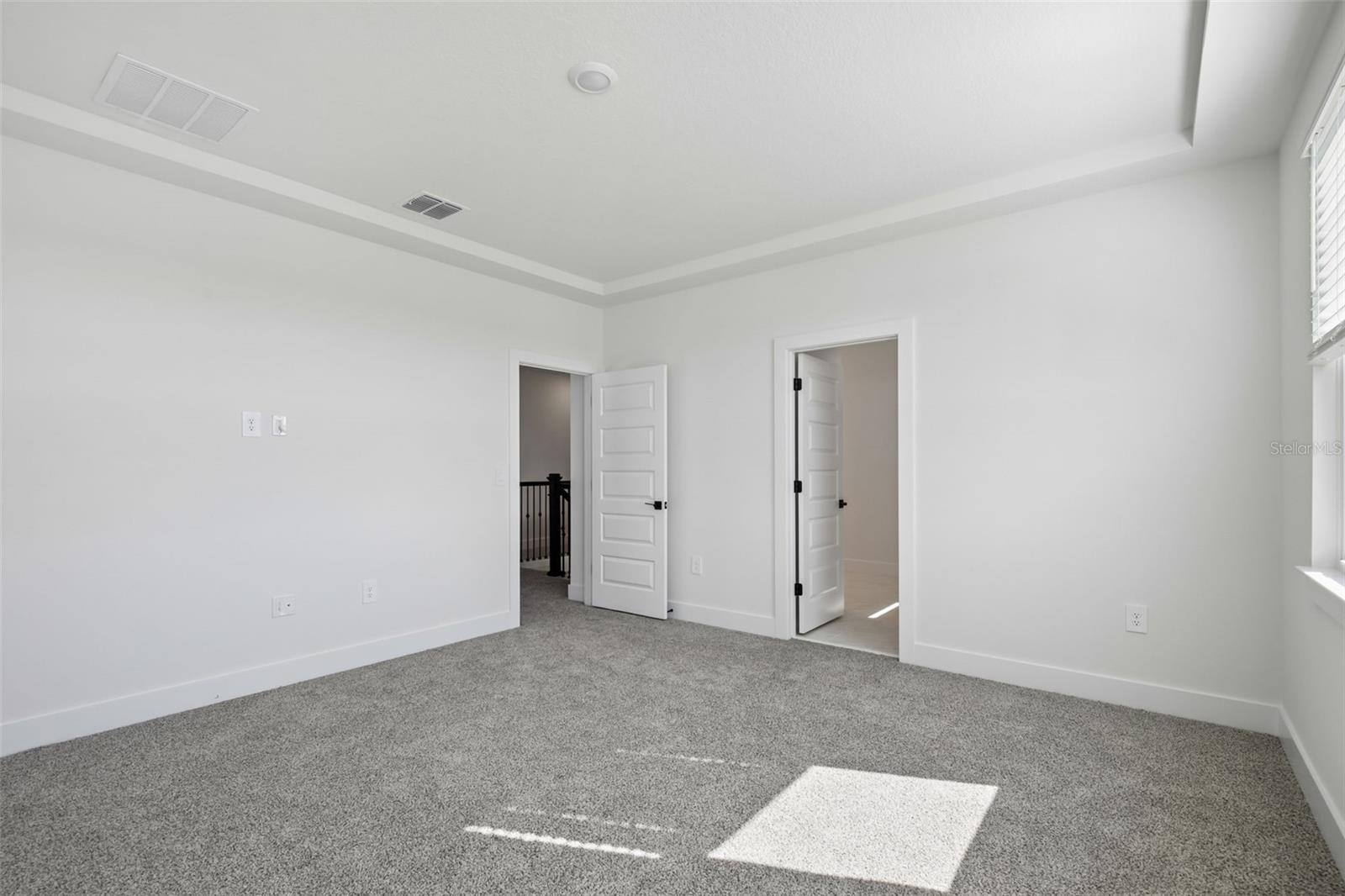 MAGNOLIA BAY - Residential