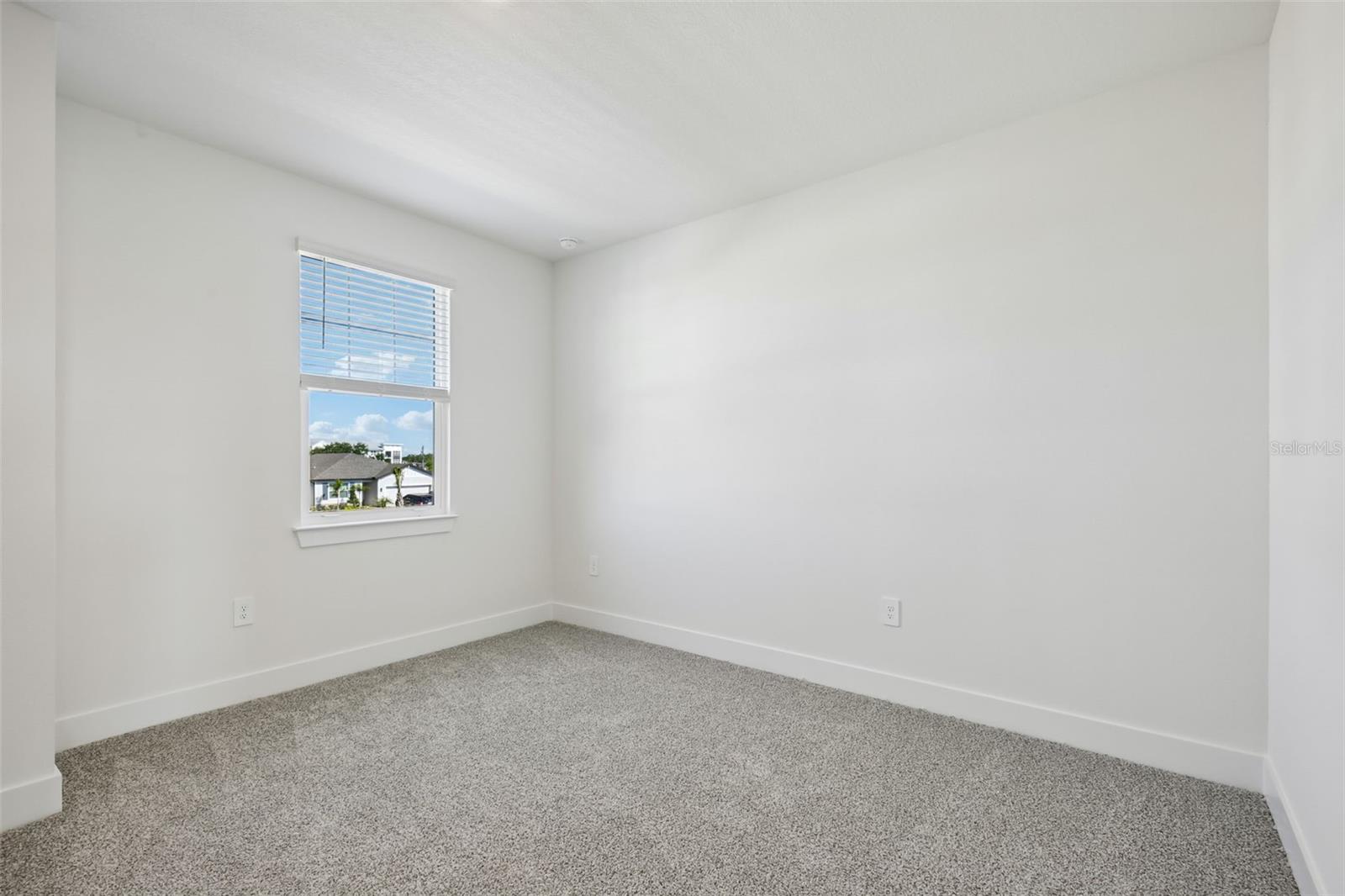 MAGNOLIA BAY - Residential