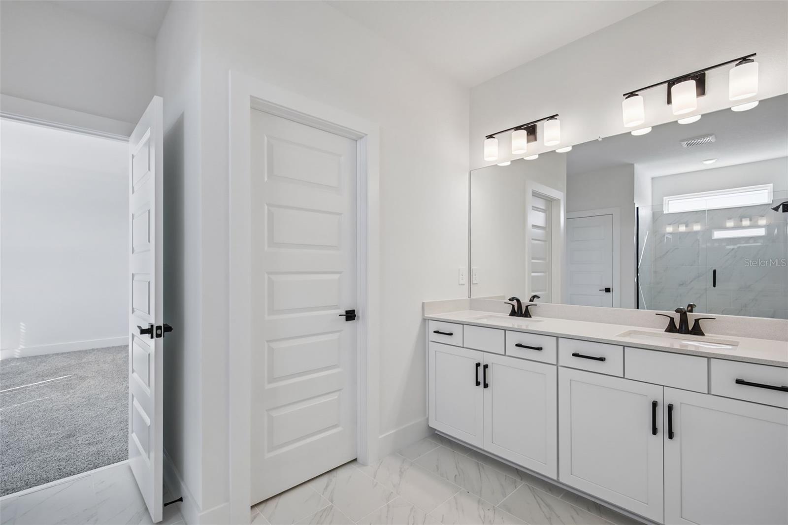 MAGNOLIA BAY - Residential
