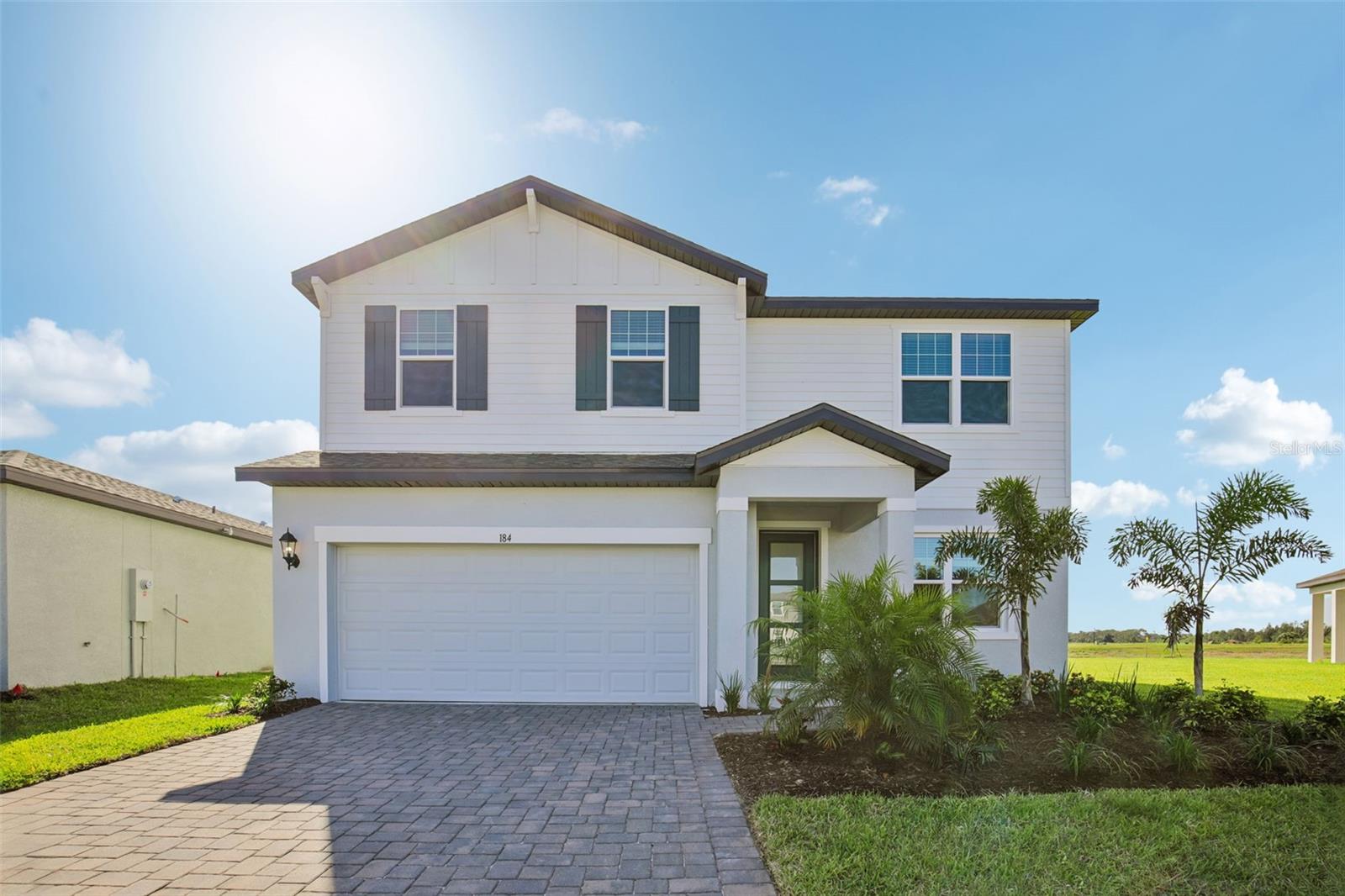 MAGNOLIA BAY - Residential