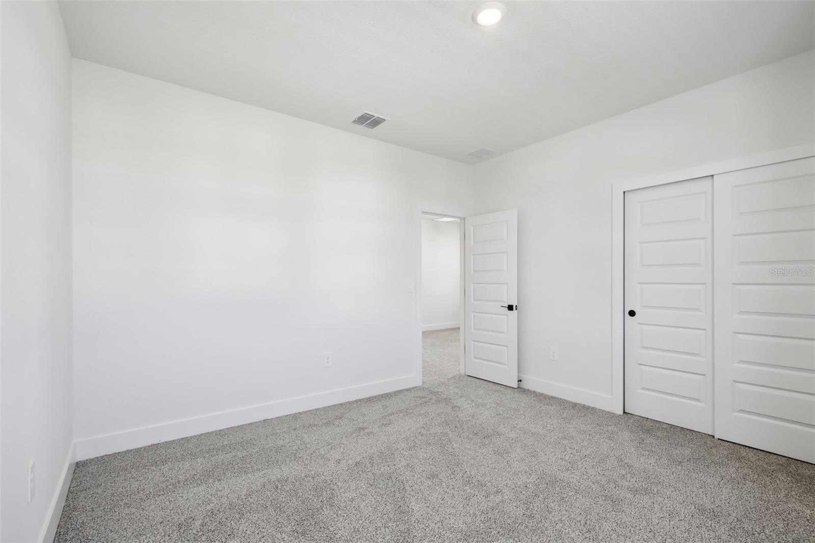 MAGNOLIA BAY - Residential